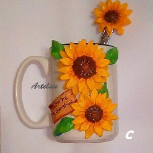Mugs decorated with porcelain (cold porcelain). Heart, Honeycomb with daisies, Sunflowers. Ceramic mugs. Crafts from Puerto Rico