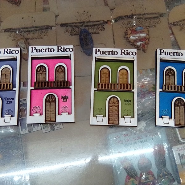 Little house in Old San Juan, Puerto Rico. Wooden refrigerator magnet. Kitchen decoration, souvenir, collectible keepsake.