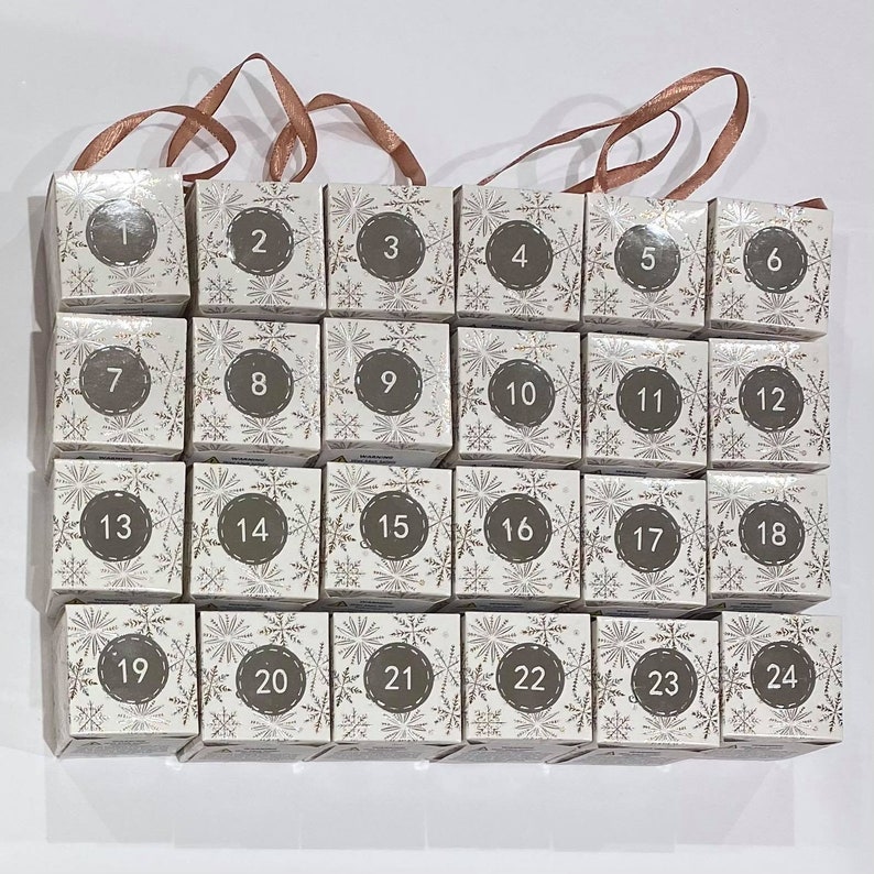Christmas 24 Day Advent Calendar 24 Scents 48 Wax Melts Etsy