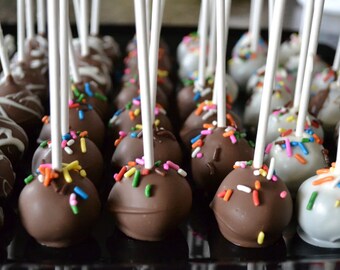 Eggless Cake Pops