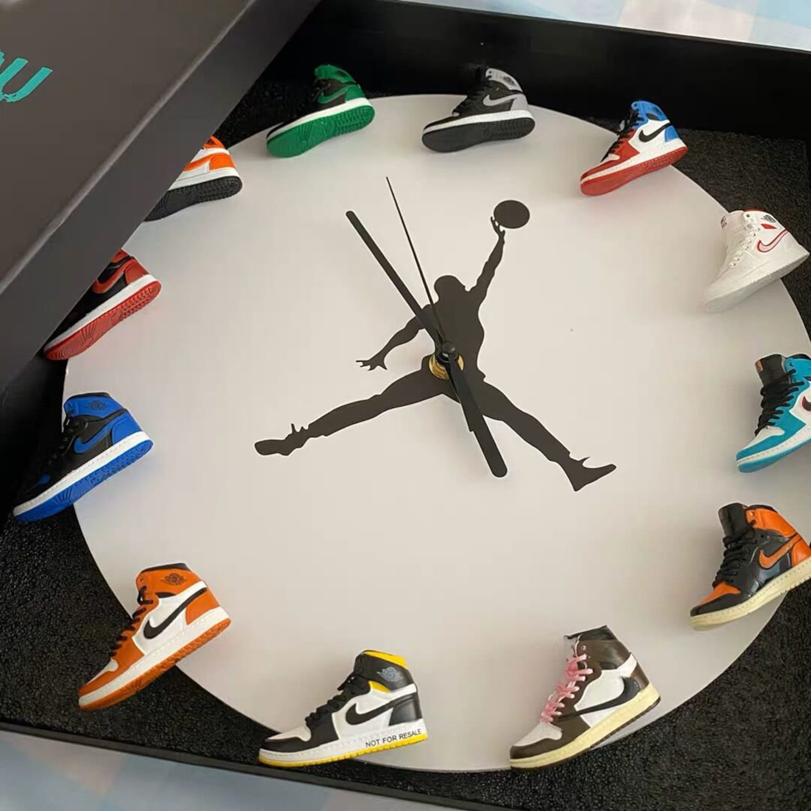 air jordan mini clock