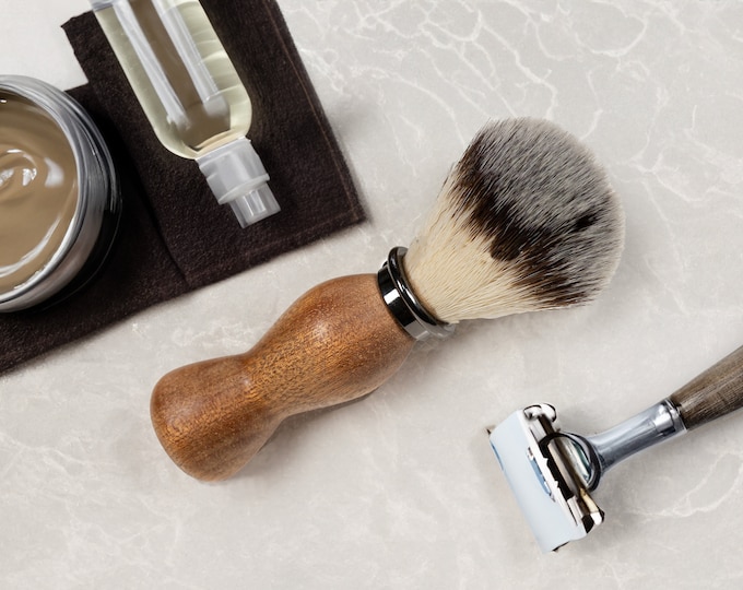 Wood Shaving Brush, Personalised Grooming Gift, Handmade Custom Shaving Kit, Eco-Friendly Beard Brush