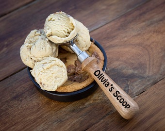 Personalised Ice Cream Scoop, Baking gift, Wooden Scoops, Wood Handled Ice Cream Spoon, Ice Cream Lover gift, Custom Ice Cream Scoop
