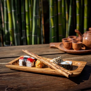 Olive Wood Sushi Plate, Sushi Serving Tray, Sushi Gift, Olive Chopstick Board, Handmade Sushi Set, Sushi Accessory, Custom Chopsticks