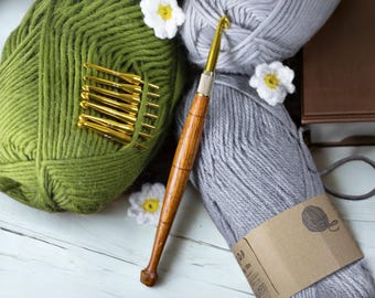 Aguja de crochet 8 en 1 personalizada, suministros de crochet, kit de crochet, agujas de madera artesanales, set de crochet, regalo para el Día de la Madre
