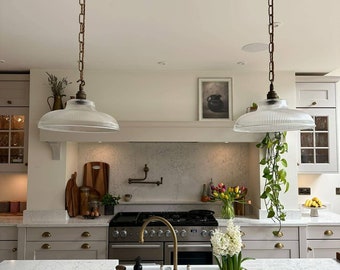 Reeded Glass Twisted Chain Pendant (Without Bulb)