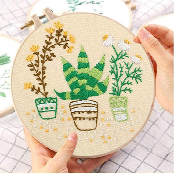 New Design Beginner Embroidery Full Kit With Hoop Wall Decor DIY