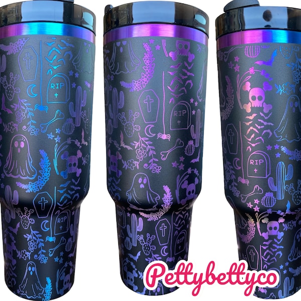 Gruseliger Jahreszeit Becher - Geister und Ghouls Halloween gravierter Becher - 40 Unzen gravierter Becher - Halloween Tasse - Skelett Becher