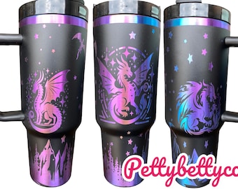 Vaso con dragón - Vaso grabado con dragón de fantasía - Vaso grabado con libro de dragones - In My Dragon Era - Vaso grabado de Booktok - Tema de libro