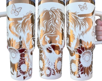 Gobelet vache Highland et tournesols - gobelet pays gravé - gobelet 40 oz avec anse - gobelet imprimé vache - vache à longues cornes crème cuivre