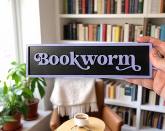 Letrero de ratón de biblioteca / Decoración de biblioteca personalizada / Arte mural para amantes de los libros / Letrero para sala de lectura / Decoración de estantería de madera / Regalo literario / Letrero de biblioteca para el hogar