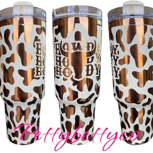 Howdy Tumbler  - Cowhide engraved Country Tumbler - 40oz tumbler with handle - Cow Print Tumbler - Copper Cream Longhorn Cow