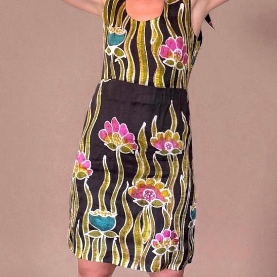 Party dress: Hand painted 100 percent silk. Indian handloom. Cocktail dress. Above knee. Hand made. Size Small (6) and Medium.