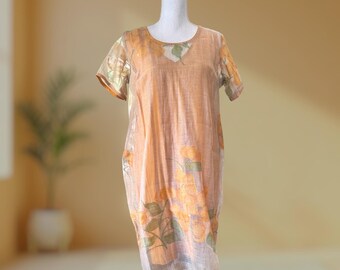 Knee length shift dress - floral print. Size Large. Formal or informal occasion dress. Flapper dress. Short sleeve dress.