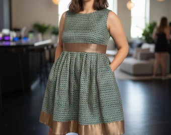 M, L/XL - silk dress, party n cocktail dress. Floral dress. Wedding guest dress. Formal dress. Knee length dress.