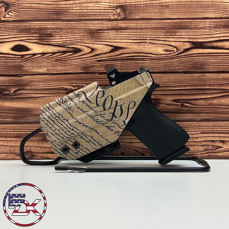 Carbon Fiber We the People Constitution - Inside the Waistband (IWB) Holster - Canik, Glock, FN, Ruger, Sig Sauer, Smith Wesson, Springfield bild 6