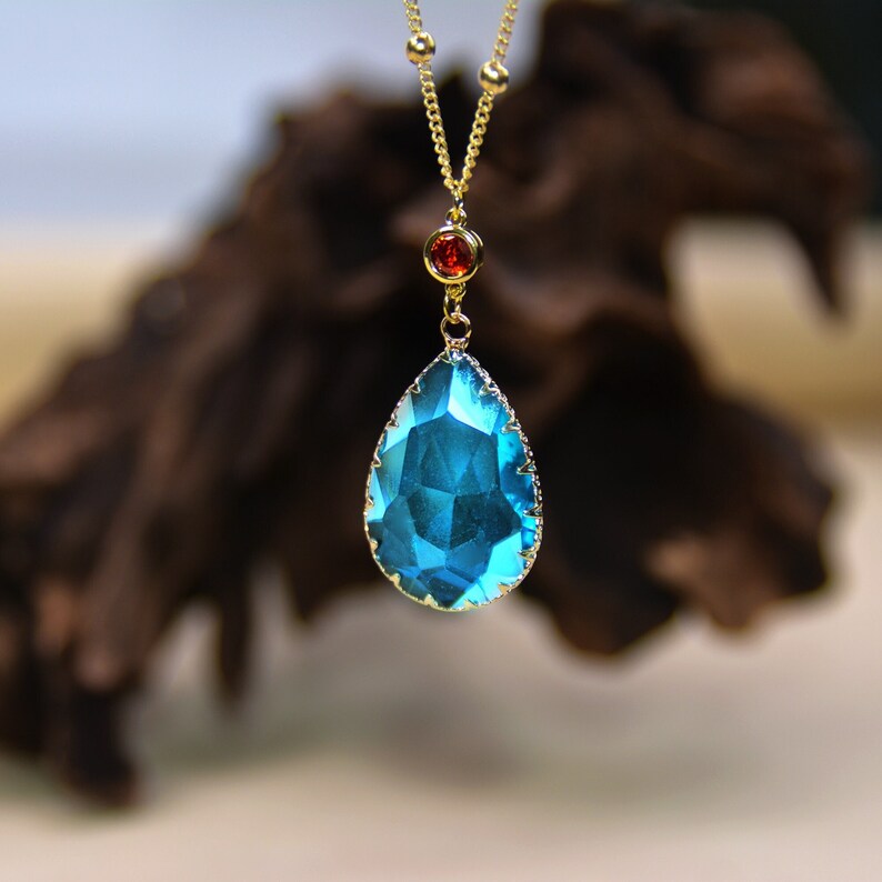 Howl's Moving Castle Necklace, Howl Pendragon Inspired Necklace, Cosplay Accessories, Anime Necklace, Blue Crystal Necklace, Emerald Jewelry 