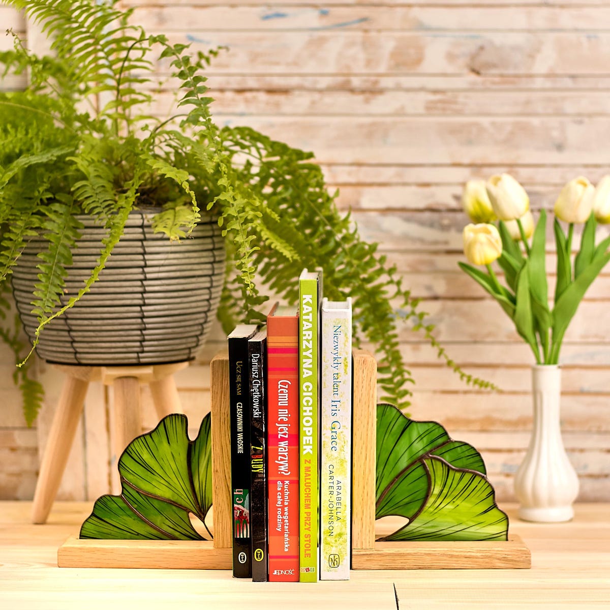 Stained Glass Ginkgo Leaf Bookends With Oak Wood Base – Handmade Green Glass Décor for Shelves, Office, or Gift - Etsy