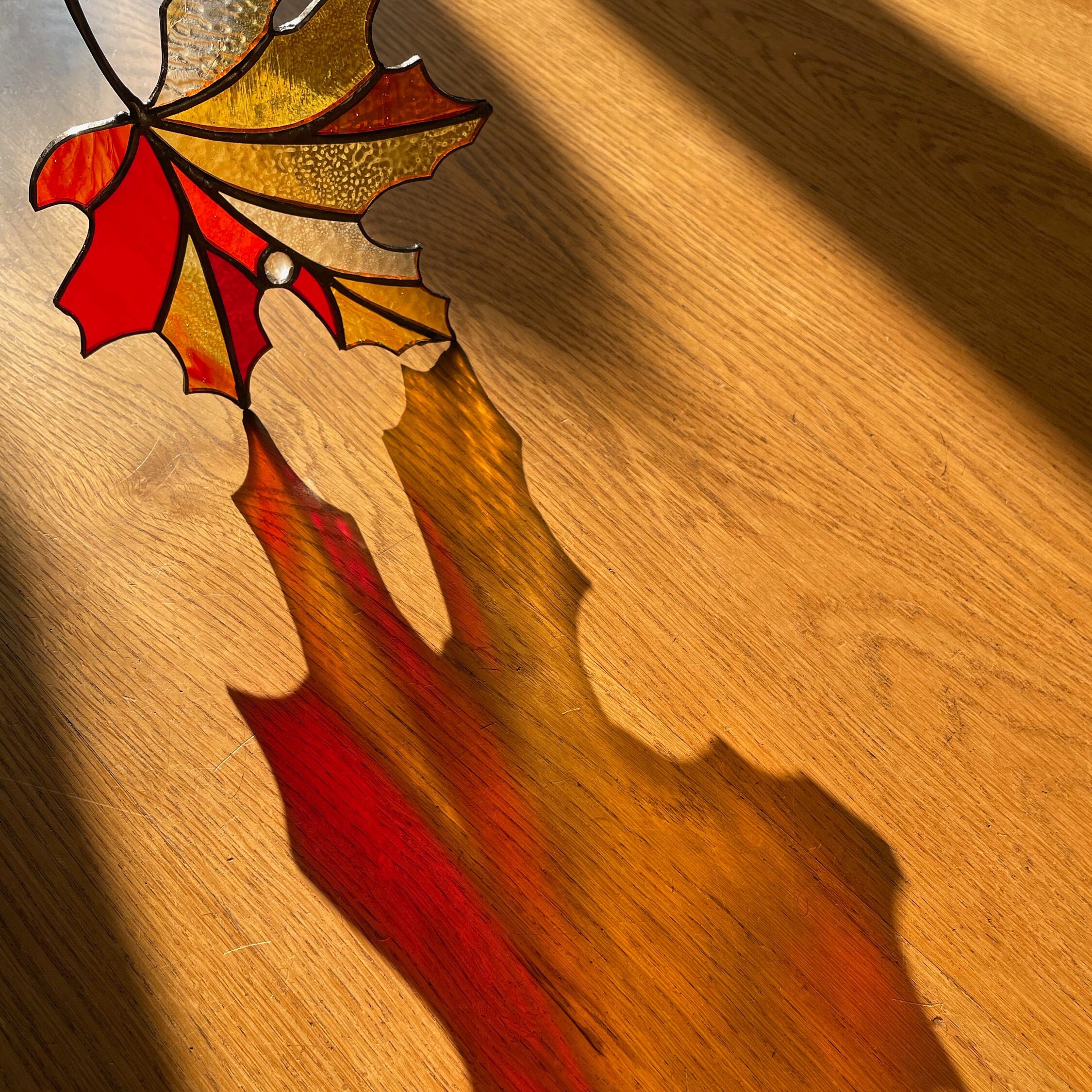 Suncatcher de feuille de vitrail d'érable, feuilles d'automne ornement  d'automne, décor d'automne, pendentif cadeau Monstera fenêtre suspendu  fensterdeko herbst -  Canada