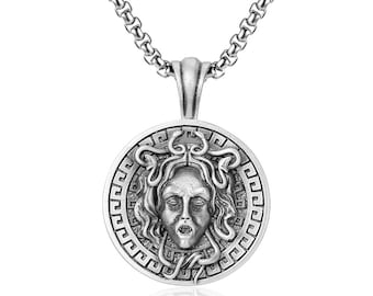 Collana con ciondolo da uomo in argento sterling fatto a mano con Gorgone Medusa, gioielli Medusa, ciondolo della mitologia greca, collana minimalista, collana mitologica