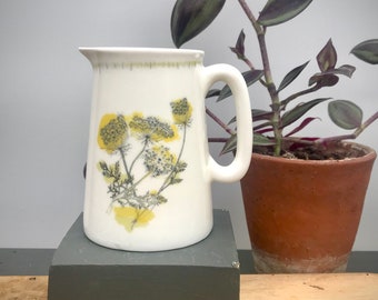 Cow Parsley Bone China Creamer: Botanical Illustration Half Pint Jug Queen Anne’s Lace Design