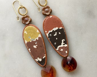 Border Dot Statement Earrings - Lightweight Dangle -  Mid-century Modern Vintage Wallpaper Border Trim