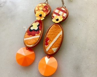 Calico Border Statement Earrings - Lightweight Dangle -  Mid-century Modern Vintage Wallpaper Border Trim