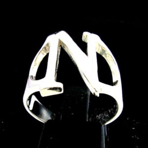 Anillo unisex de plata de ley con inicial Nu y letra mayúscula del alfabeto griego N, anillo de plata 925 muy pulido