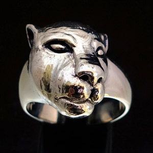Sterling silver Animal ring Sleeping Lioness Female Lion Africa high polished and antiqued 925 silver
