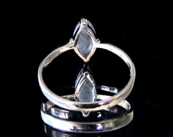 Bague En Argent Massif Avec Labradorite Bleue - Taille 59 - Forme Marquise - Made In France