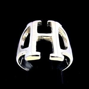 Anillo unisex de plata de ley 925 con inicial Eta y letra mayúscula del alfabeto griego H, pulido.