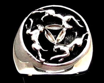 Antiqued Sterling silver ring Three Hares in Circle The Tinners Rabbits ancient Celtic symbol Triskelion high polished 925 silver