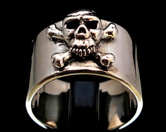 Sterling Silber Band Ring Pirate Skull on Crossed Bones Jolly Roger hoch poliert und antik 925 Silber