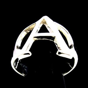 Anillo unisex de plata de ley con letra mayúscula del alfabeto griego Alfabeto griego en plata 925 muy pulida