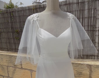 Vestido de novia moderno y sencillo en crepe con cola/Vestido de