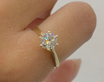 14K CZ SOLITAIRE RING