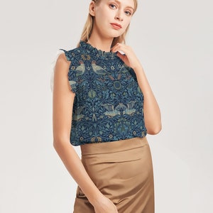 Top con maniche a volant William Morris Birds da donna / Camicie carine / Abbigliamento ispirato all'arte / Regali a tema uccelli / Camicia artistica / Camicetta da lavoro / Design vintage immagine 7