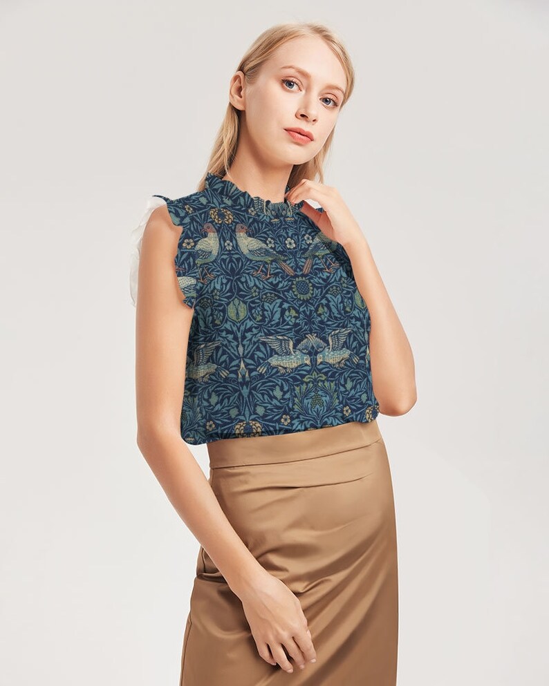 Top con maniche a volant William Morris Birds da donna / Camicie carine / Abbigliamento ispirato all'arte / Regali a tema uccelli / Camicia artistica / Camicetta da lavoro / Design vintage immagine 7