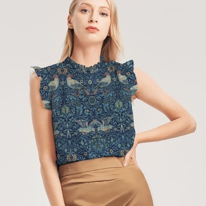 Top con maniche a volant William Morris Birds da donna / Camicie carine / Abbigliamento ispirato all'arte / Regali a tema uccelli / Camicia artistica / Camicetta da lavoro / Design vintage immagine 1