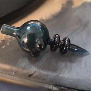 Glass carb cap with dabber tool