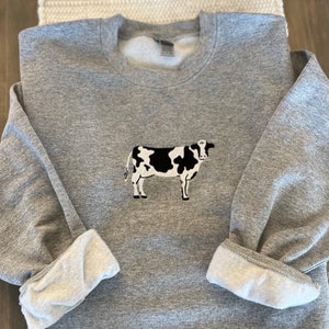 Cow Embroidered Sweatshirt, Sweatshirt for Cow Farmer, Embroidered Farmer Sweatshirt, Embroidered Animal Sweatshirt, Farm Animal Sweatshirt