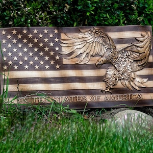 Bandera estadounidense de madera con águila, regalo militar, bandera de madera tallada, regalo para veteranos, decoración patriótica