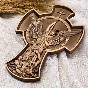 Aartsengel Michaël muur opknoping houten gesneden woondecoratie katholieke Christus muur kruis voogd houtsnijwerk religieuze muur decor huis cadeau
