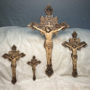 Wooden crucifix with Jesus Christ - Religious Wall Art and Christian Home Decor - Our Lord Jesus the savior cross