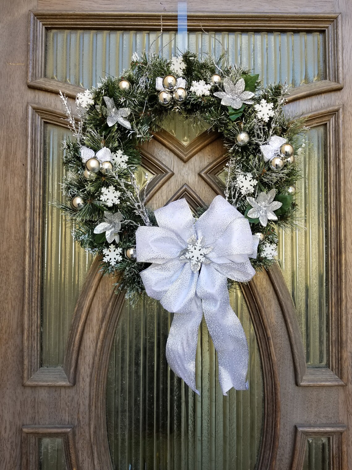 Christmas Wreath With Remote Control Lights Holiday Wreath Etsy