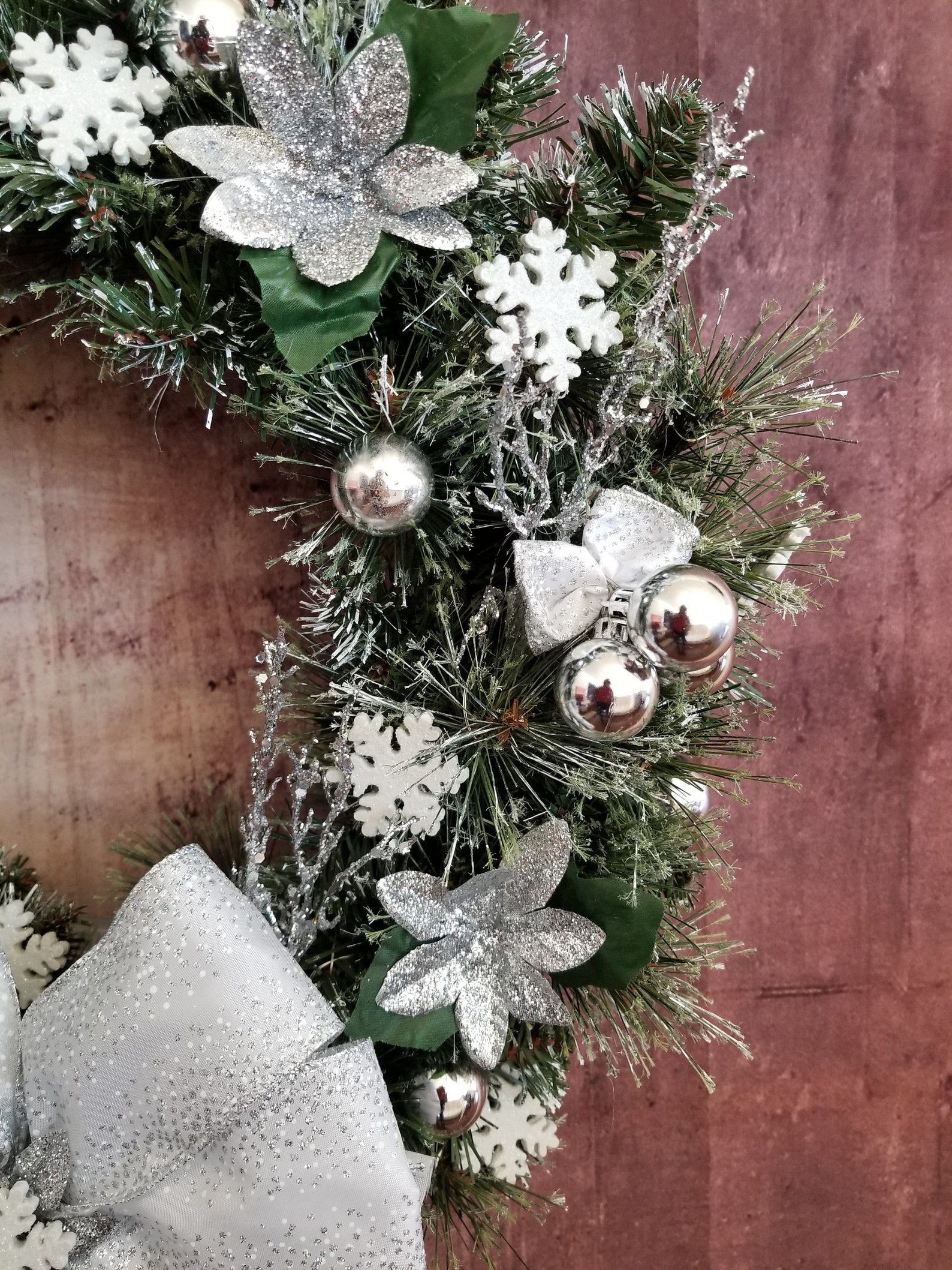 Christmas Wreath With Remote Control Lights Holiday Wreath Etsy