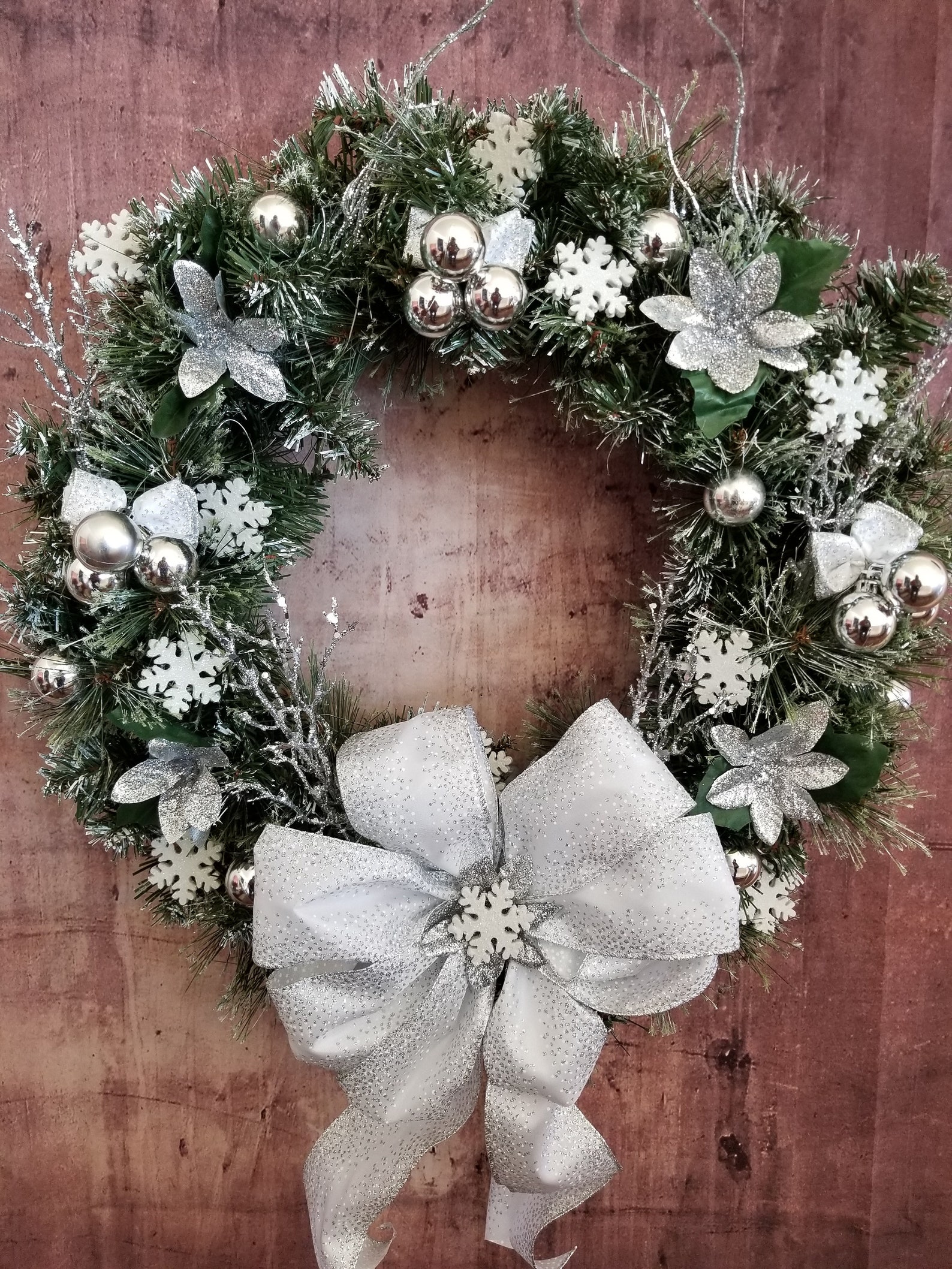 Christmas Wreath With Remote Control Lights Holiday Wreath Etsy