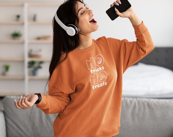 Halloween Sweatshirt, Trick or Treat Shirt, Cute Fall Sweatshirt, Halloween Sweater, Pullover Halloween Shirt, Sweatshirt for Halloween
