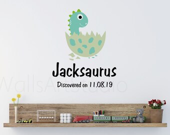 Dinosaurie-bebisdekaler, personliga namn Dinosaur-väggklistermärken, dinosaurie-väggklistermärken för barnrum, väggdekor till pojkrum