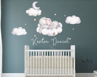 Nome personalizzato per bambini con adesivi murali per cameretta dei bambini con elefante addormentato in acquerello, decorazioni per la culla del baby shower, decorazioni per la cameretta dei bambini